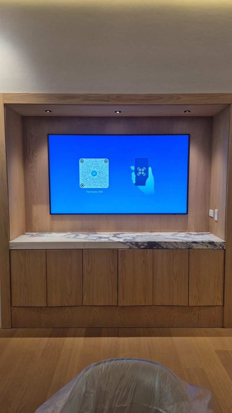 Residencial — TV empotrado y audio/video